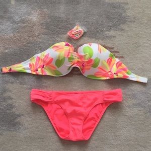 Victoria’s Secret Bikini Set